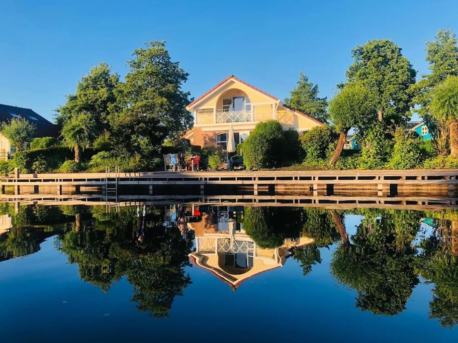 Villa Sudersee Workum Bagian luar foto