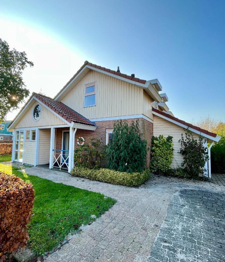 Villa Sudersee Workum Bagian luar foto